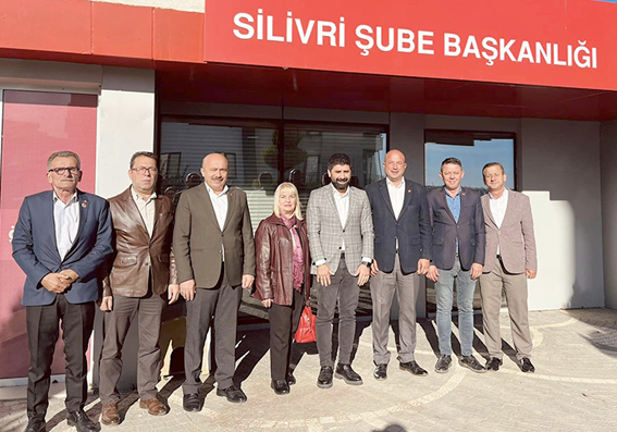 Silivri Muhtarlarından Kızılay Haftası Ziyareti