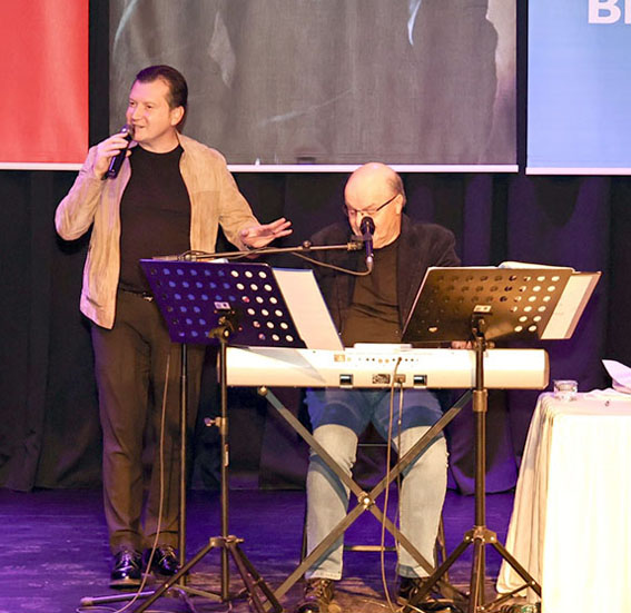 Başkan Balcıoğlu, Piyanist Engin Erkuş'un Müzik Dinletisine katıldı