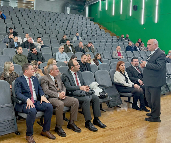 Silivri'de Eğitim Yöneticilerine Protokol ve İletişim Semineri