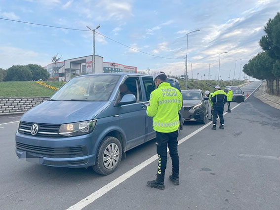 Silivri’de Trafik Denetimleri aralıksız sürüyor