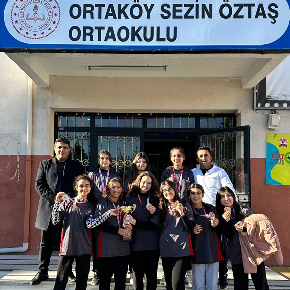 Ortaköy Sezin Öztaş Ortaokulu’ndan büyük başarı