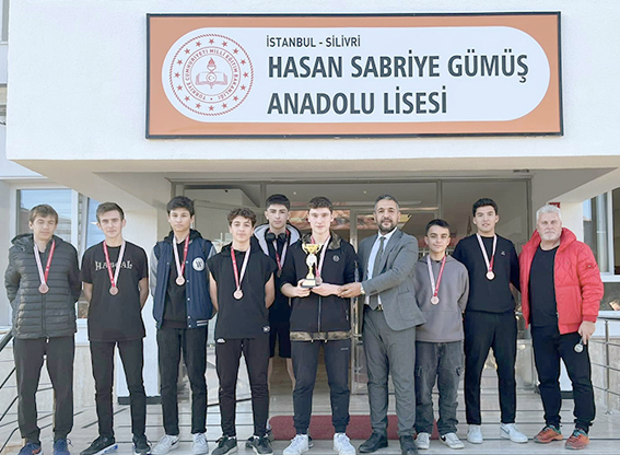 Silivri Hasan Sabriye Gümüş Anadolu Lisesi İlçe 3'üncüsü oldu