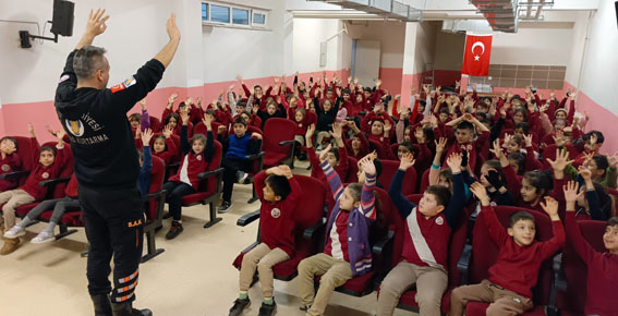 Silivri Arama Kurtarma Ekibinden öğrencilere Afet Bilinci Eğitimi