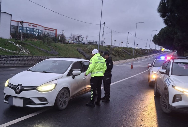 Silivri İlçe Emniyet Müdürlüğü'nün asayiş uygulamaları sürüyor