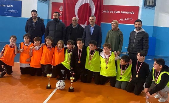 Ertuğrul Gazi Ortaokulu’nda Futsal Turnuvası heyecanı