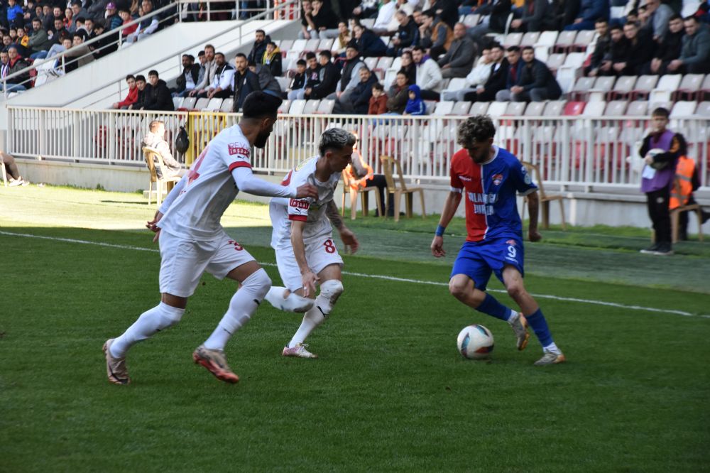 Silivrispor’un gençleri Tire’yi yıktı 1-3