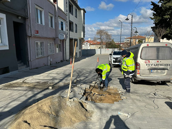 Silivri’de yol bakım ve onarım çalışmaları sürüyor