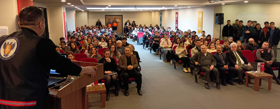 İstanbul Rumeli Üniversitesi’nde “Afet Bilinci ve Farkındalık Eğitimi”