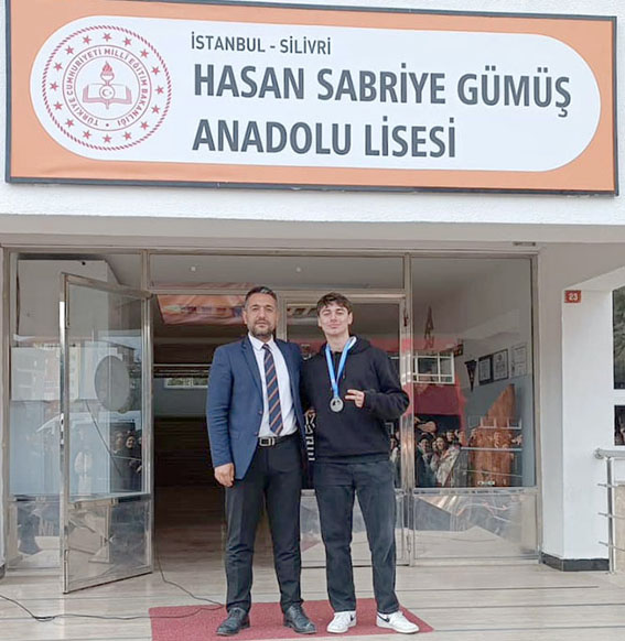 Silivri HASGAL öğrencisi Arda Kenar, Türkiye İkincisi oldu