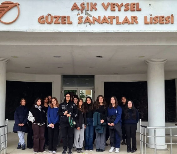 Silivri Ertuğrul Gazi Ortaokulu öğrencileri sanat dolu bir gün yaşadı