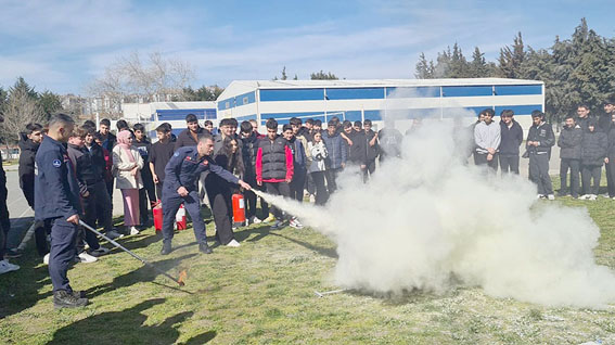 Silivri İtfaiyesinden Yusuf Sarıbekir MTAL öğrencilerine yangın eğitimi