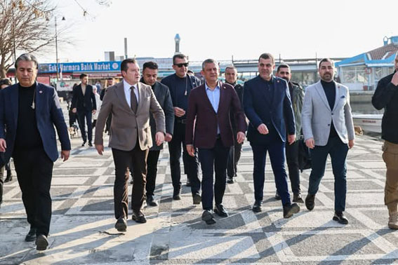 Silivri Belediye Başkanı Balcıoğlu, Özgür Özel’i Silivri Sahili’nden uğurladı Silivri Belediye Başkanı Balcıoğlu, Özgür Özel’i Silivri Sahili’nden uğurladı