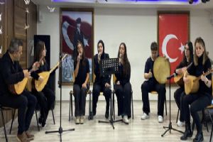 Bağlama Atölyesi öğrencileri Atatürk’ün sevdiği türküleri okudu