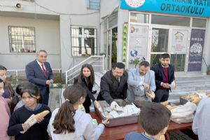 Silivri Gazi İmam Hatip Ortaokulu’nda üç aylar ikramı