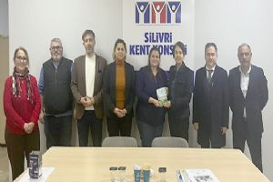 Silivri Kent Konseyi’ne Eda Ziko'dan kitap takdimi