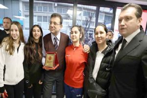 Silivri Taekwondo Kulübü'nden Ekrem İmamoğlu'na teşekkür plaketi