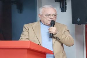 CHP’de sürpriz misafir