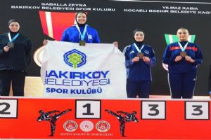 Silivrili Zehra Dinçer’den Türkiye Şampiyonası’nda tarihi başarı Silivrili Zehra Dinçer’den Türkiye Şampiyonası’nda tarihi başarı