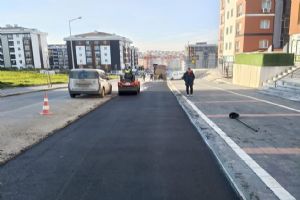 Silivri’de yol ve kaldırımlarda çalışmalar sürüyor Silivri’de yol ve kaldırımlarda çalışmalar sürüyor