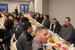 Silivri Devlet Hastanesi’nde Ramazan bereketi aynı sofrada paylaşıldı Silivri Devlet Hastanesi’nde Ramazan bereketi aynı sofrada paylaşıldı