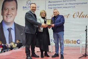 Gençoğlu Ailesinden Ramazan Çadırında iftar desteği Gençoğlu Ailesinden Ramazan Çadırında iftar desteği
