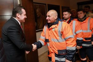 Silivri Belediye Başkanı Balcıoğlu, personeliyle bayramlaştı Silivri Belediye Başkanı Balcıoğlu, personeliyle bayramlaştı