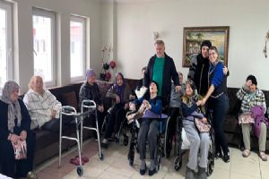 Silivri Kültür Edebiyat Sanat Topluluğu’ndan huzurevi ziyareti Silivri Kültür Edebiyat Sanat Topluluğu’ndan huzurevi ziyareti