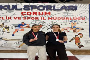 Silivrili Karateciler Türkiye Şampiyonası’ndan dereceyle döndü Silivrili Karateciler Türkiye Şampiyonası’ndan dereceyle döndü