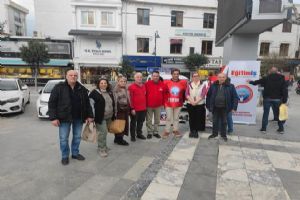 Silivri CHP İlçe Başkanlığı’ndan Eğitim-İş’in imza kampanyasına destek Silivri CHP İlçe Başkanlığı’ndan Eğitim-İş’in imza kampanyasına destek