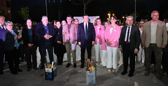 Silivri Çanta Mahallesi’nde Hıdırellez coşkusu yaşandı Silivri Çanta Mahallesi’nde Hıdırellez coşkusu yaşandı