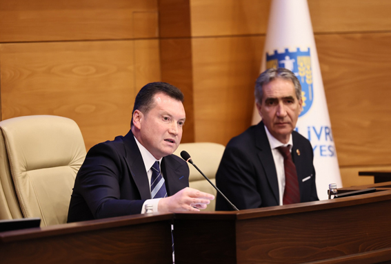 “Silivri’nin 35 mahallesinde hissedilen bir yönetim anlayışını sürdüreceğiz” “Silivri’nin 35 mahallesinde hissedilen bir yönetim anlayışını sürdüreceğiz”
