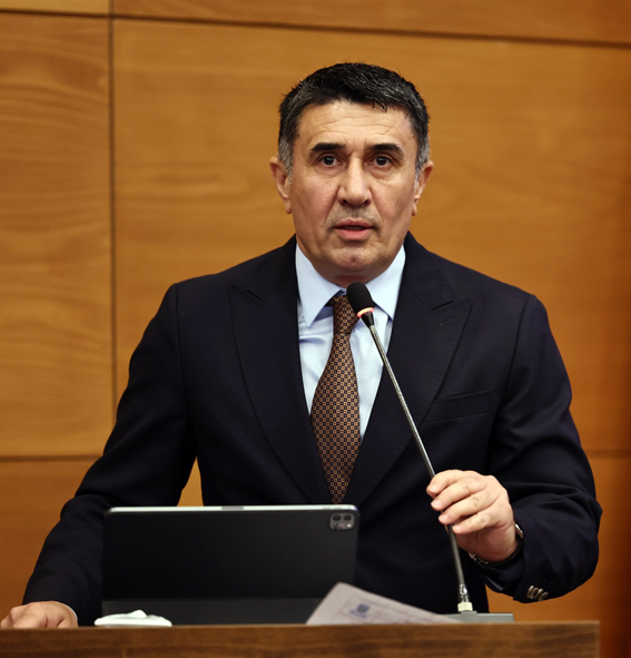Silivri AK Parti Grup Başkan Vekili Yazıcı: Çimleri biçemiyorsak başka neyi konuşalım? Silivri AK Parti Grup Başkan Vekili Yazıcı: Çimleri biçemiyorsak başka neyi konuşalım?