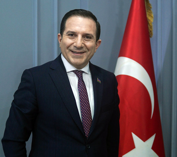 Silivri Gümüşyakalı Özkan Ercan sahada: Siyasi kulislerde 'ısınma turu' yorumu Silivri Gümüşyakalı Özkan Ercan sahada: Siyasi kulislerde 'ısınma turu' yorumu