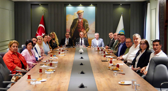 Nuri Aslan’dan Silivri çıkarması: Kulislerin gölgesinde dikkat çeken ziyaret Nuri Aslan’dan Silivri çıkarması: Kulislerin gölgesinde dikkat çeken ziyaret