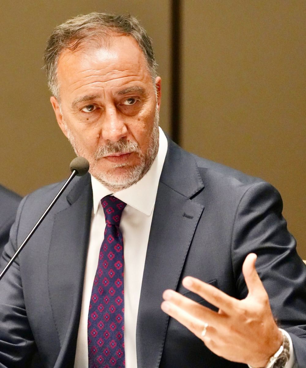 'Silivri'de başlattığımız projelerin bir adım ilerlememesi üzüyor' 'Silivri'de başlattığımız projelerin bir adım ilerlememesi üzüyor'