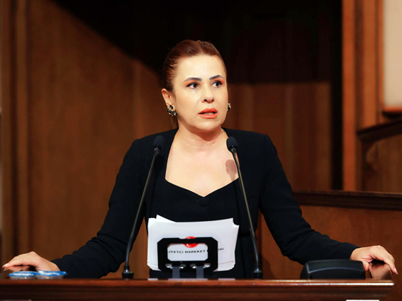Sultan Aşkın İBB meclisinden seslendi: “İstanbul yönetilemiyor, Silivri hizmet bekliyor” Sultan Aşkın İBB meclisinden seslendi: “İstanbul yönetilemiyor, Silivri hizmet bekliyor”