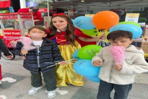 Silivri Başak Ticaret Arçelik’ten 23 Nisan’a renkli kutlama Silivri Başak Ticaret Arçelik’ten 23 Nisan’a renkli kutlama