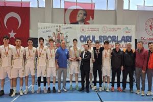 Silivri Toki Cumhuriyet Anadolu Lisesi Erkek Basketbol Takımı İlçe Şampiyonu oldu Silivri Toki Cumhuriyet Anadolu Lisesi Erkek Basketbol Takımı İlçe Şampiyonu oldu