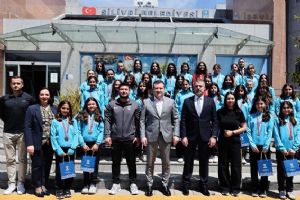 Silivri Belediye Başkanı Balcıoğlu’ndan Hokey Takımına destek mesajı Silivri Belediye Başkanı Balcıoğlu’ndan Hokey Takımına destek mesajı