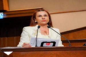 “Siz bu çürük binalarda 50 yıl daha oturun mu diyorsunuz?” “Siz bu çürük binalarda 50 yıl daha oturun mu diyorsunuz?”