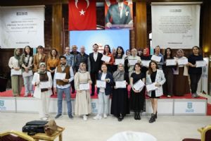 Silivri’de Diksiyon Eğitimini Tamamlayan Kursiyerler Sertifikalarını aldı Silivri’de Diksiyon Eğitimini Tamamlayan Kursiyerler Sertifikalarını aldı