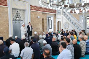 Silivri Alibey Cami’nde ilk öğle namazı kılındı Silivri Alibey Cami’nde ilk öğle namazı kılındı