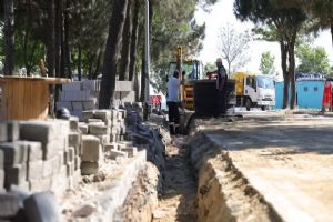 Selimpaşa Halaskargazi Caddesi'nde altyapı ve aydınlatma yenileniyor Selimpaşa Halaskargazi Caddesi'nde altyapı ve aydınlatma yenileniyor