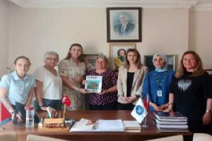 Silivri Yeşilay’dan ÇYDD’ye ziyaret Silivri Yeşilay’dan ÇYDD’ye ziyaret
