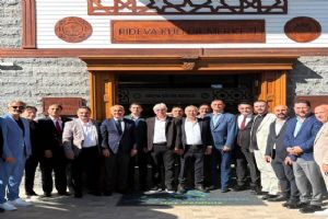 Silivri Rizeliler Derneği Başkanı Azder, Rideva Mütevelli Heyeti Toplantısına katıldı Silivri Rizeliler Derneği Başkanı Azder, Rideva Mütevelli Heyeti Toplantısına katıldı