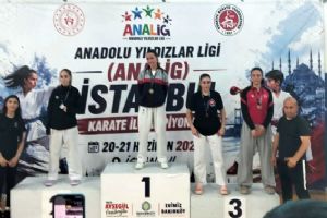 Silivri Tek Karate Spor Kulübü sporcularından madalyalar Silivri Tek Karate Spor Kulübü sporcularından madalyalar