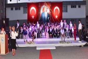 Silivri Prof. Dr. Fuat Sezgin Fen Lisesi'nde görkemli mezuniyet gecesi Silivri Prof. Dr. Fuat Sezgin Fen Lisesi'nde görkemli mezuniyet gecesi