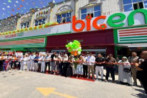Biçen Market Silivri'deki ikinci şubesini görkemli törenle açtı