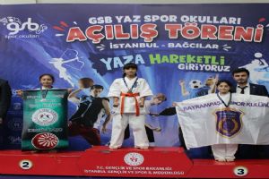 Silivrili Minik Karateciler İstanbul Şampiyonası’nda madalyaları topladı Silivrili Minik Karateciler İstanbul Şampiyonası’nda madalyaları topladı
