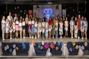 Silivri Odak Koleji'nde yetenekler sahneye çıktı Silivri Odak Koleji'nde yetenekler sahneye çıktı
